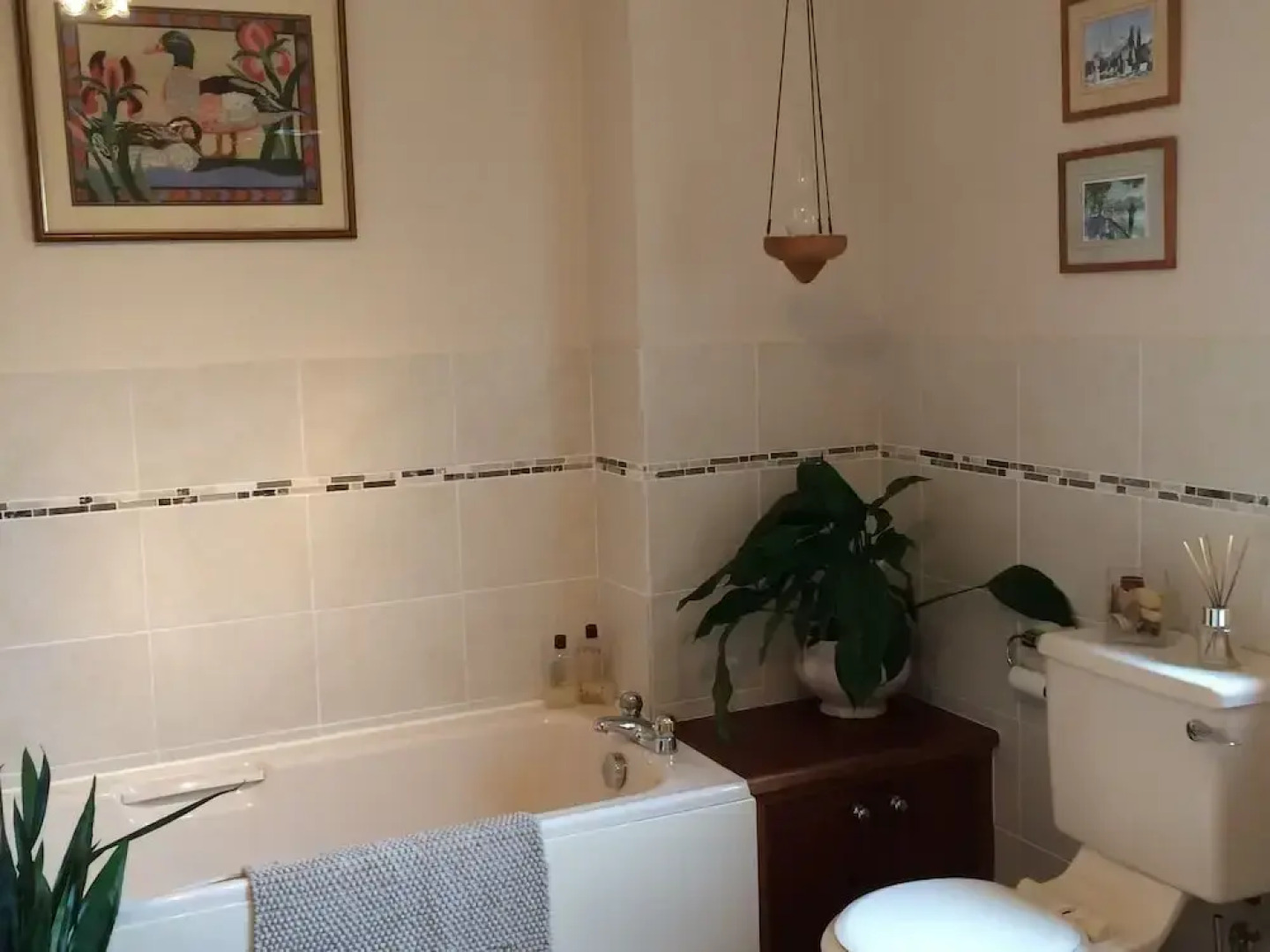 Donugie Bed and Breakfast