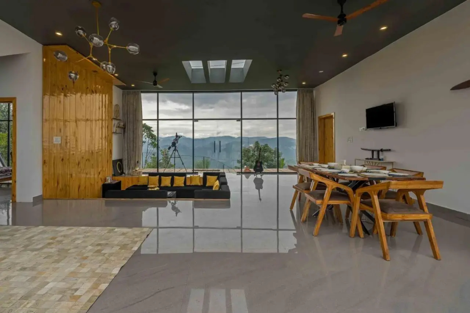Saffronstays Glasshouse Celeste, Ranikhet