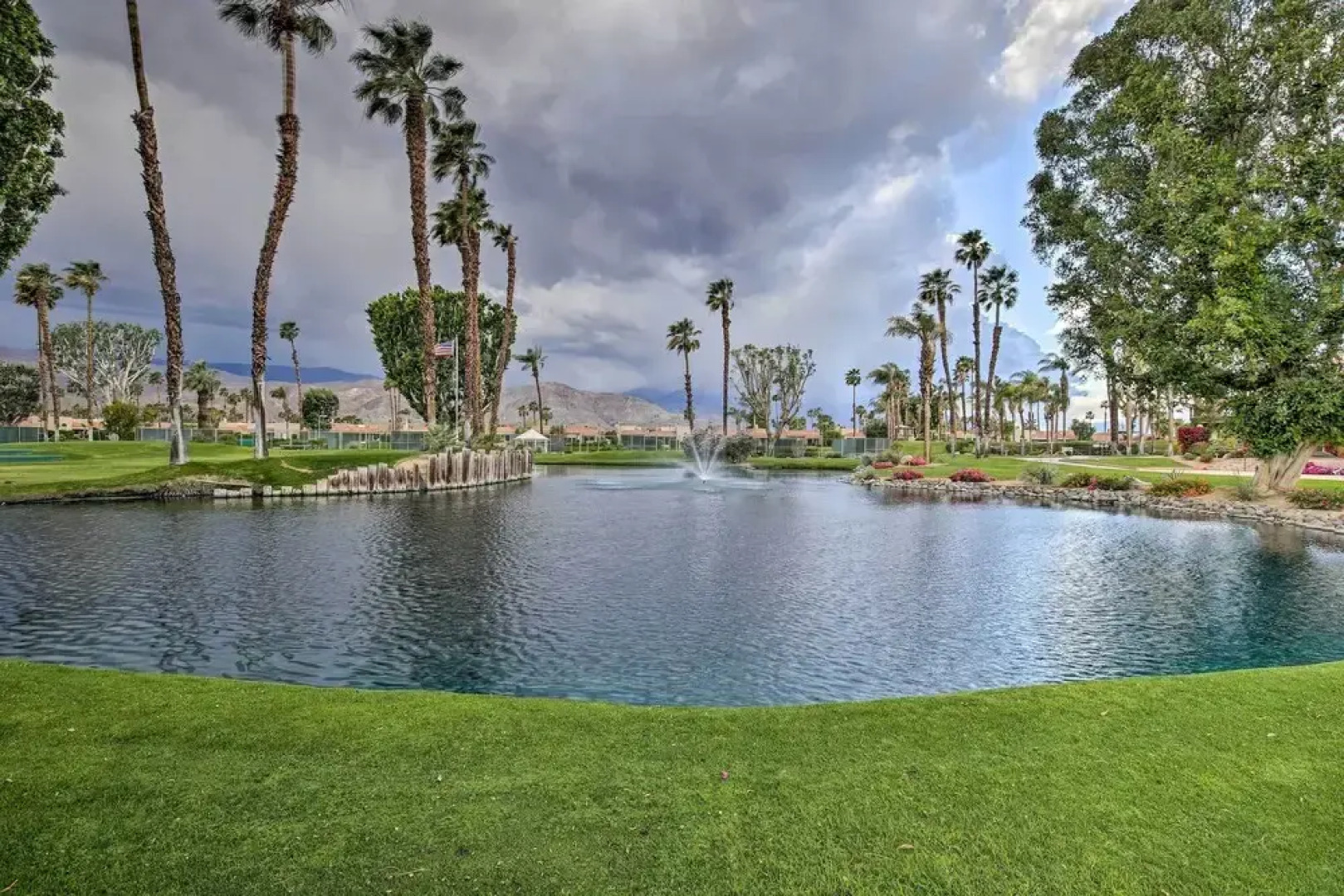 Rancho Mirage Condo w/ Mtn Views + Pool Access
