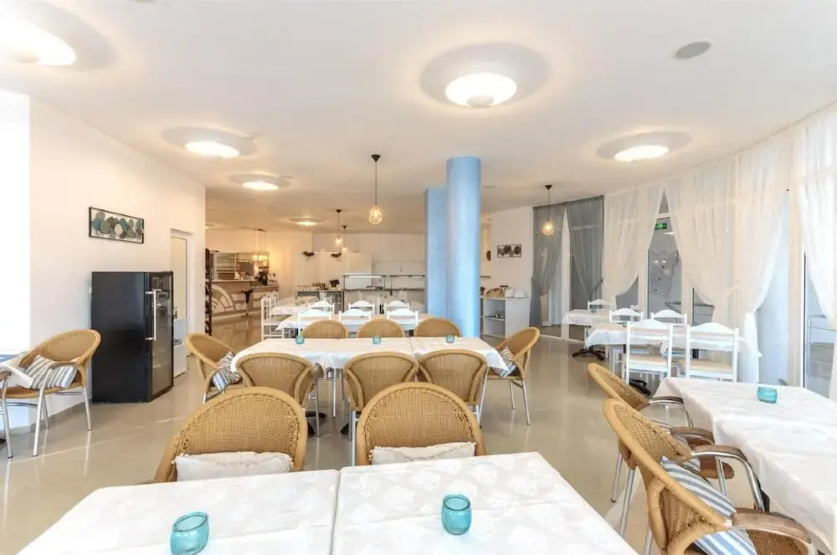 Sea View 1 Bed Apartment With Stunning Ocean Views