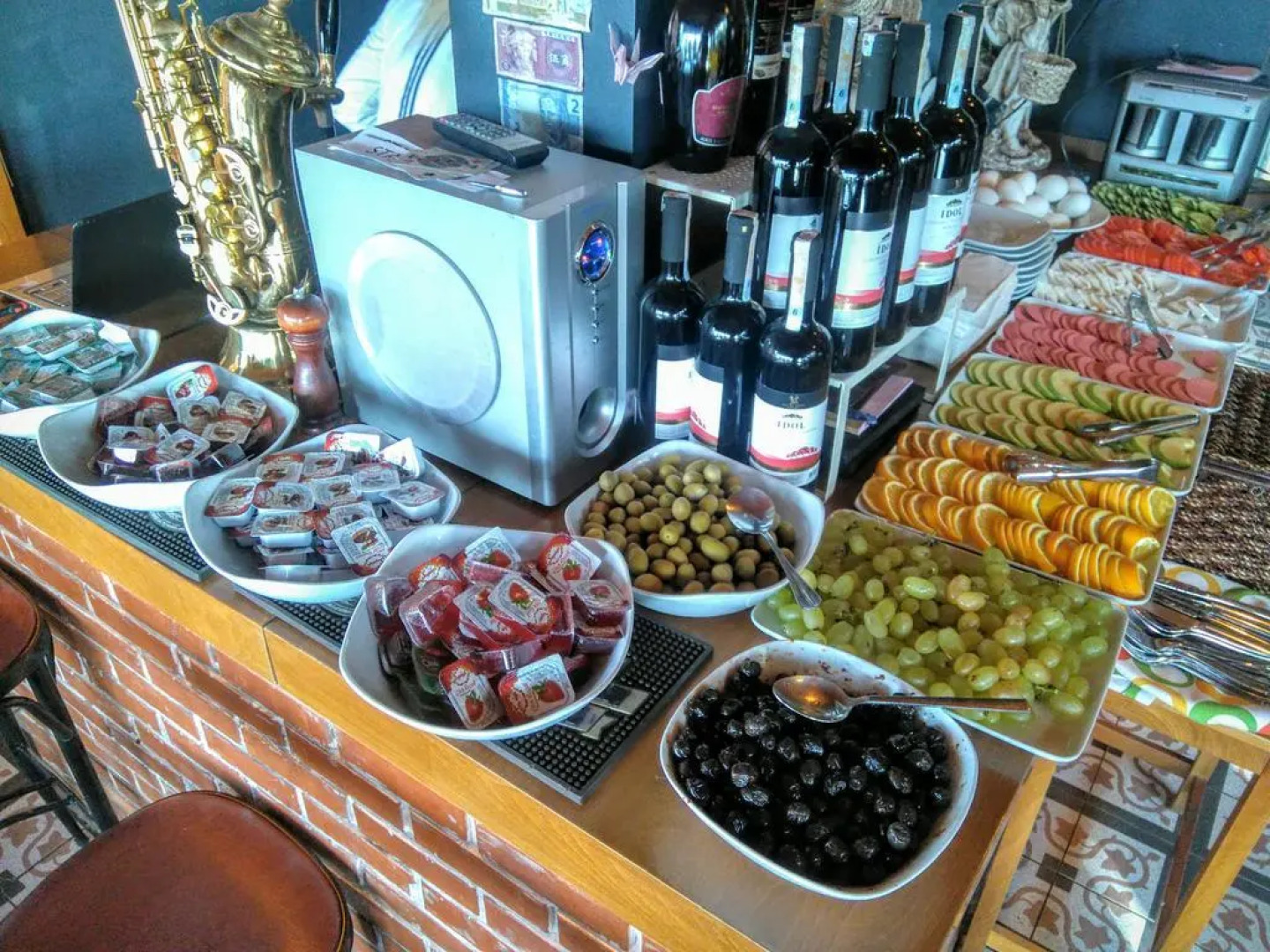 Отель Bucoleon by Cheers