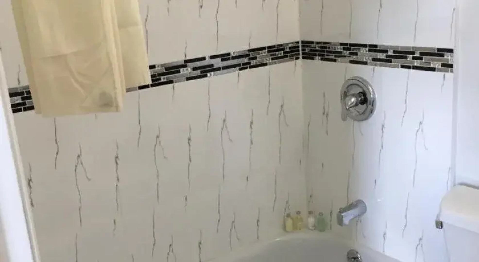 Relax Inn North Babylon