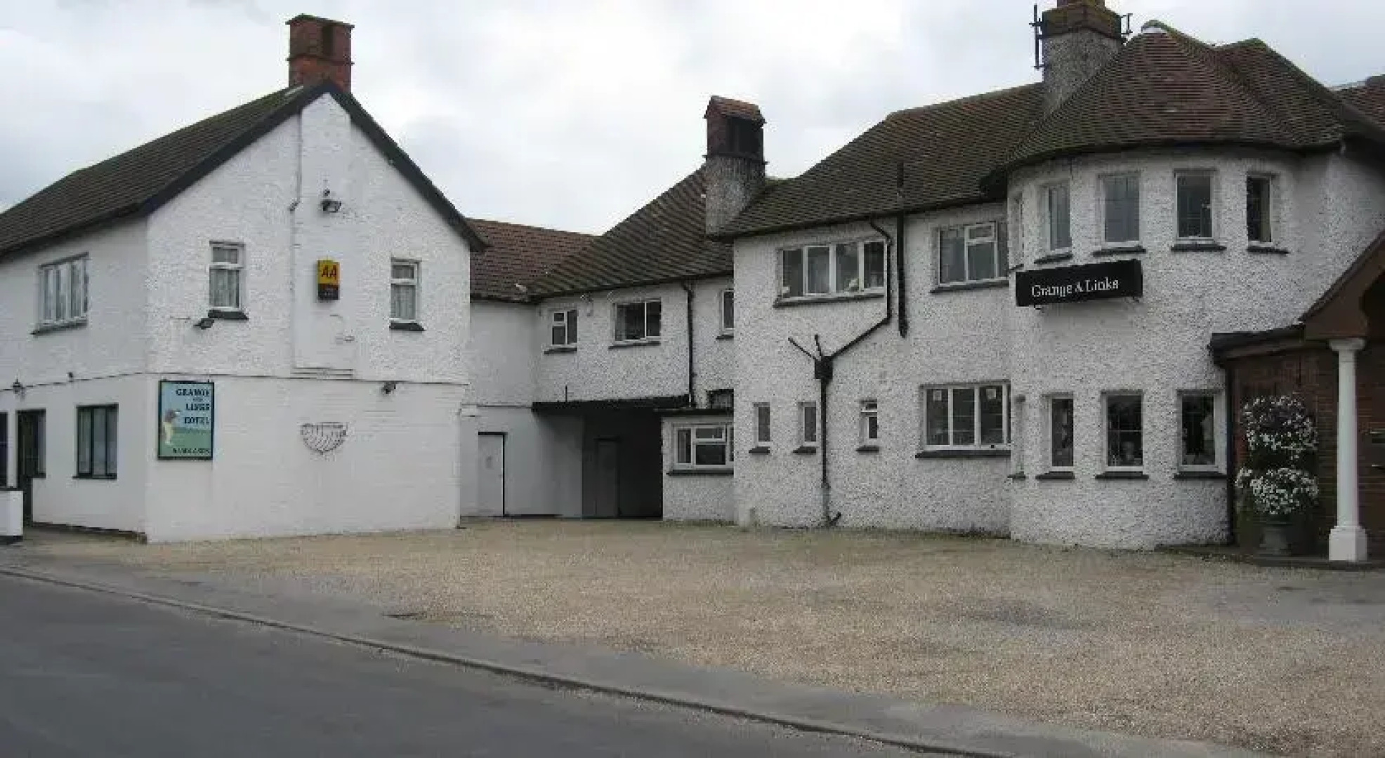 The Grange & Links Hotel