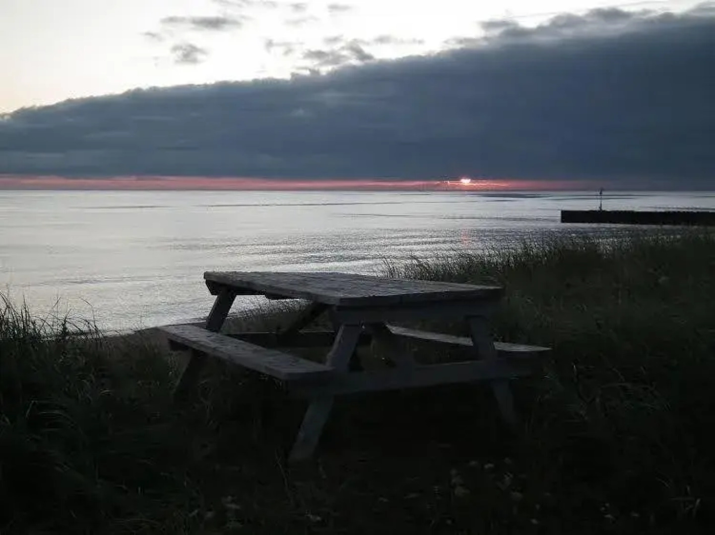 Points East Beach Motel