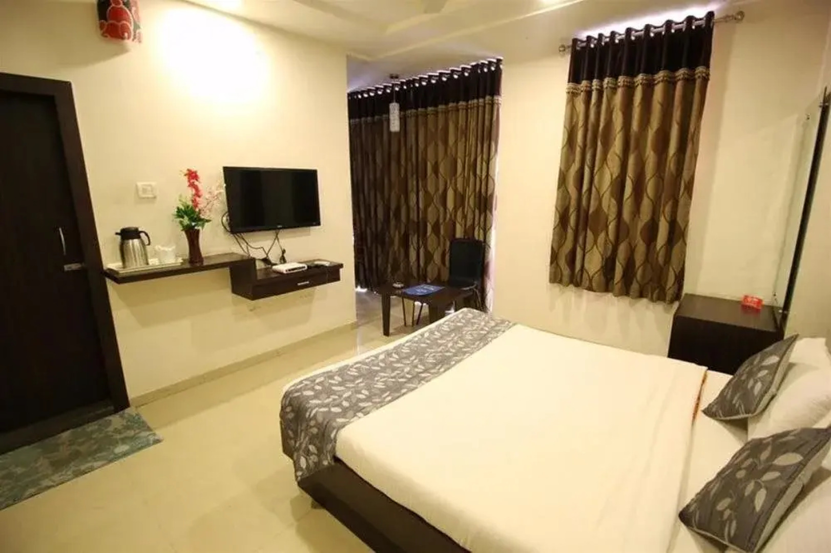 OYO Rooms Phulchhab Chowk II
