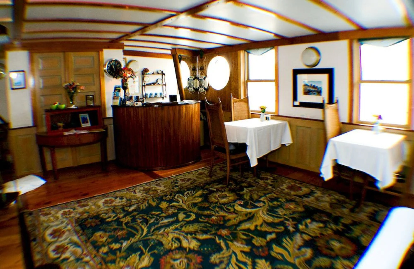 The Covington Houseboat