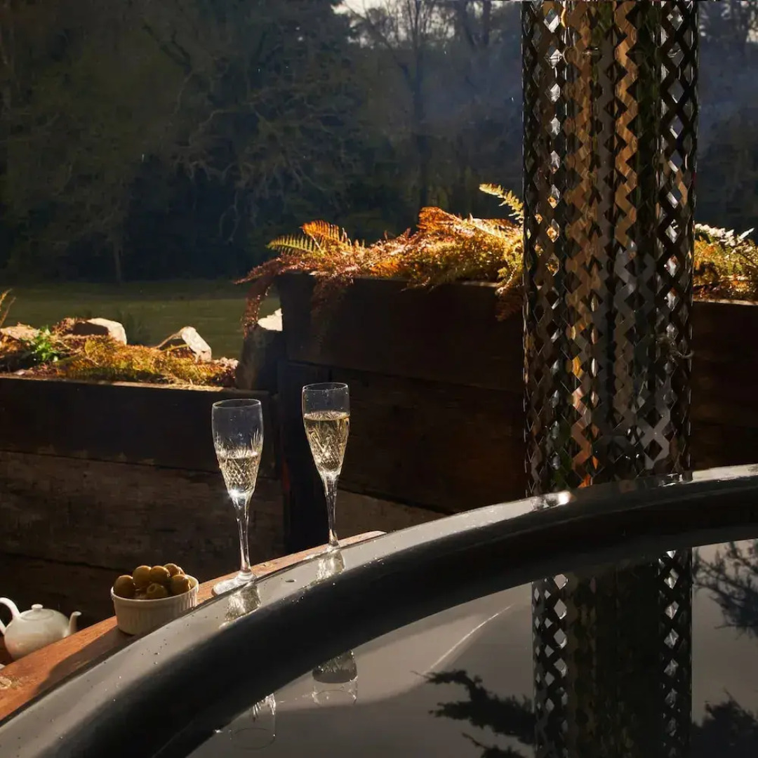 Swallows End in Lower Ashton