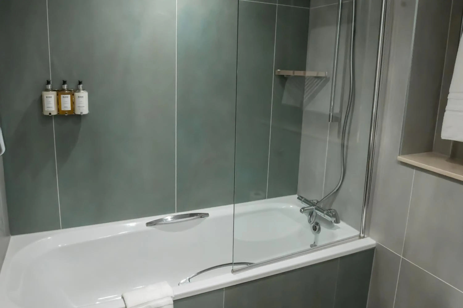 Bush Hotel Farnham
