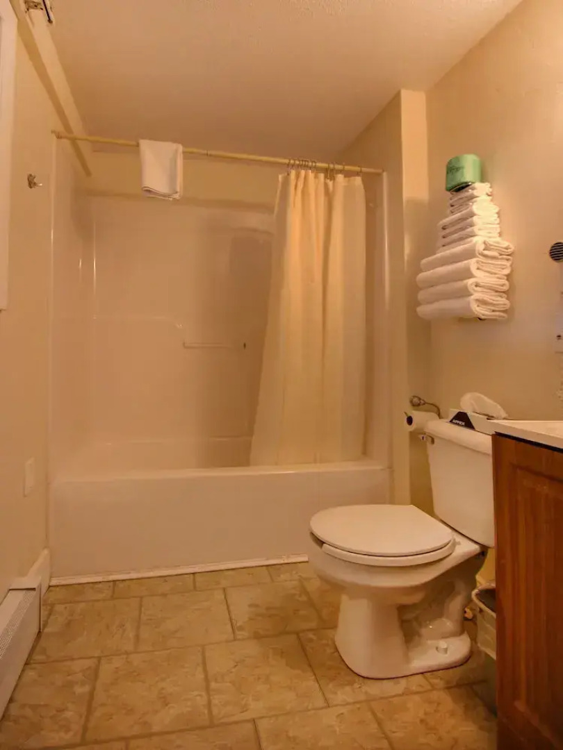 Sea Cliff House Motel