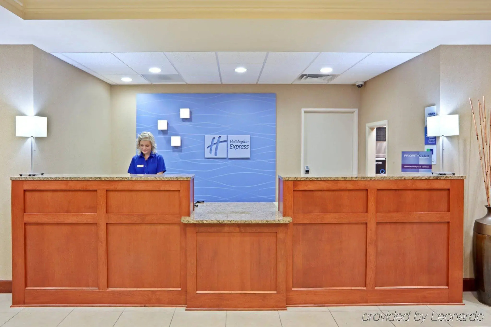 Holiday Inn Express Suites Sumner by IHG