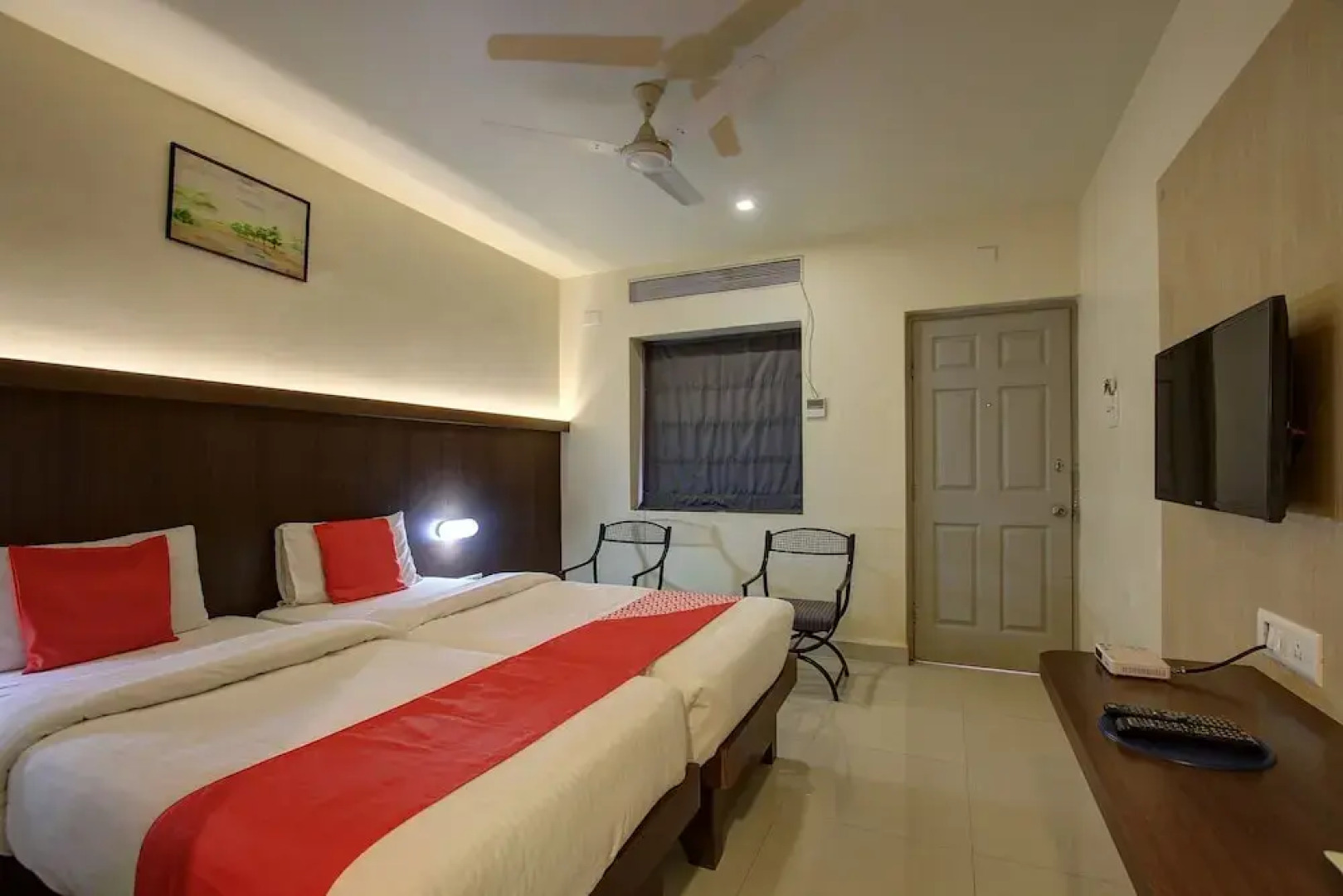 OYO 22528 Hotel Travel Inn