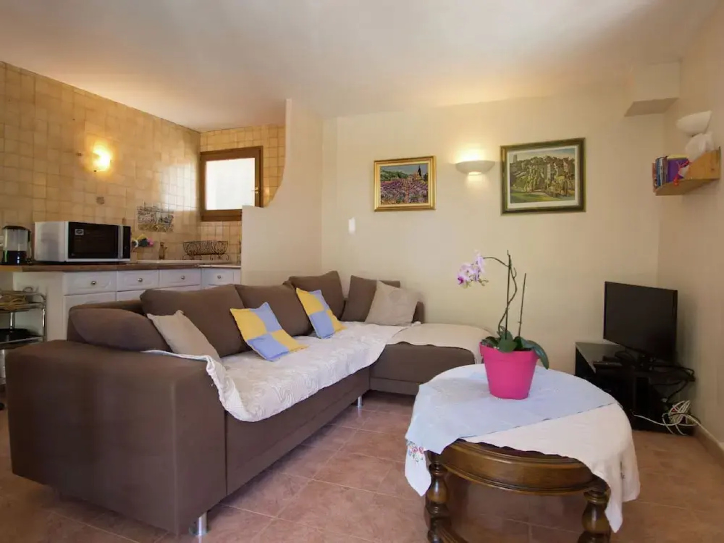 Apartment in a Villa With Shared Pool in La Ciotat, 5 min From the Beach!