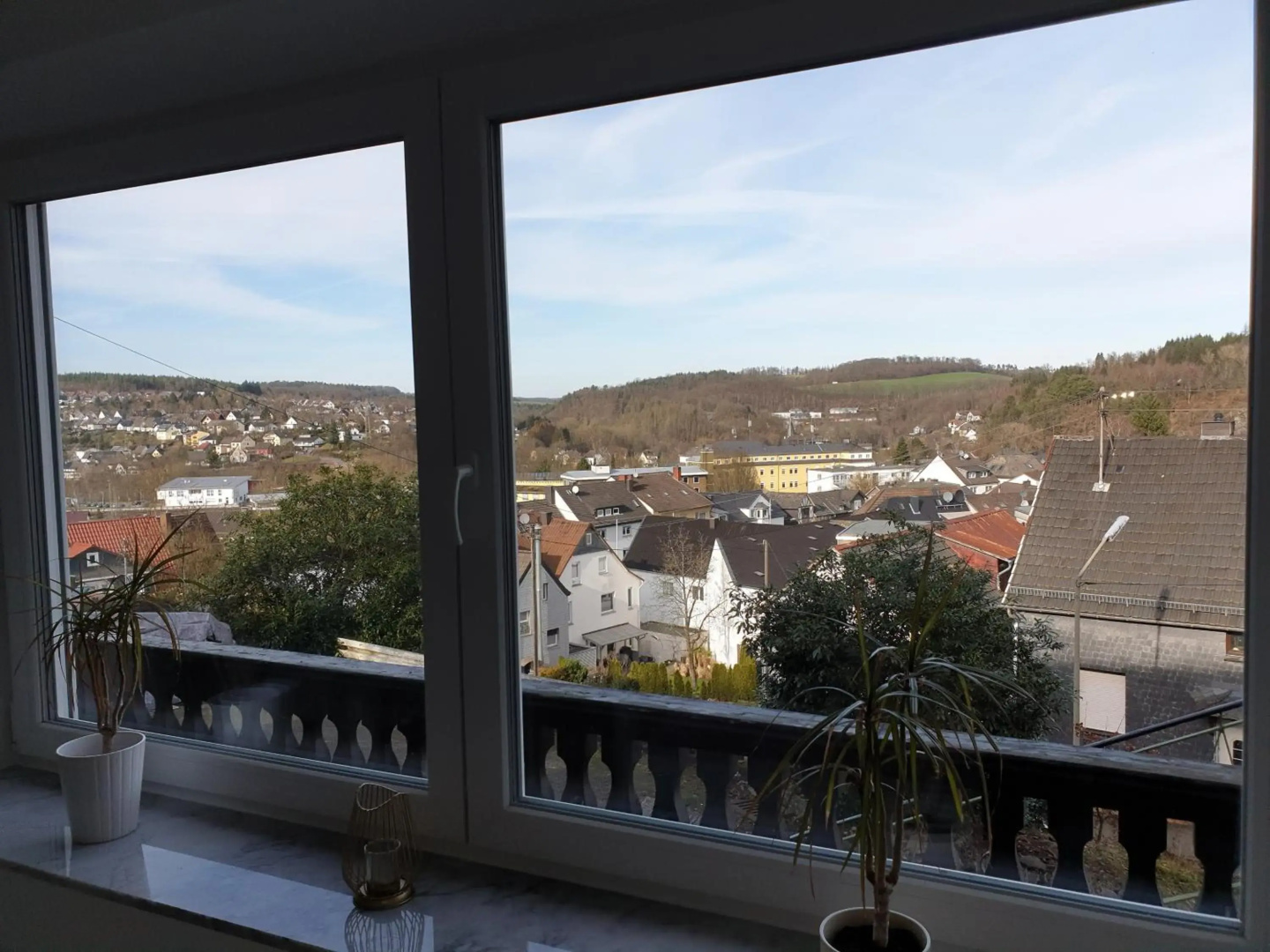 Schöne Wohnung über Wissen