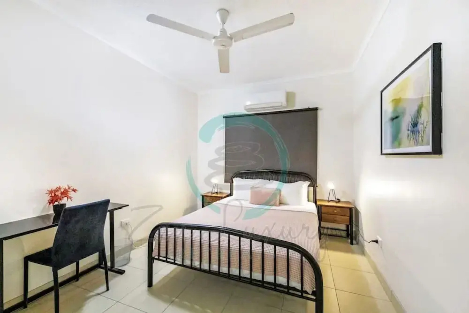 ZEN FORESHORE - 2 Bedroom Apt with Pool