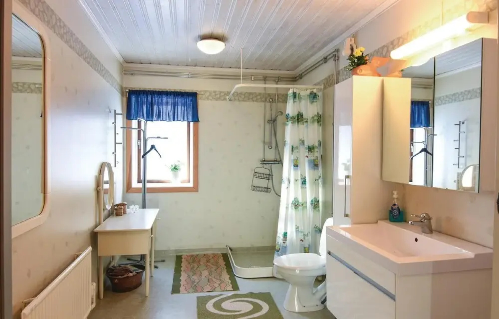 Awesome Home in Mellerud With 2 Bedrooms and Wifi