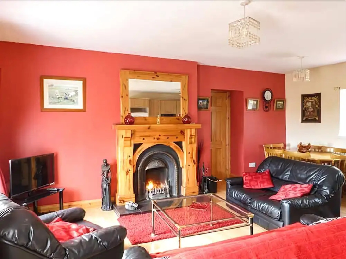 Cosy Cottage with open fire