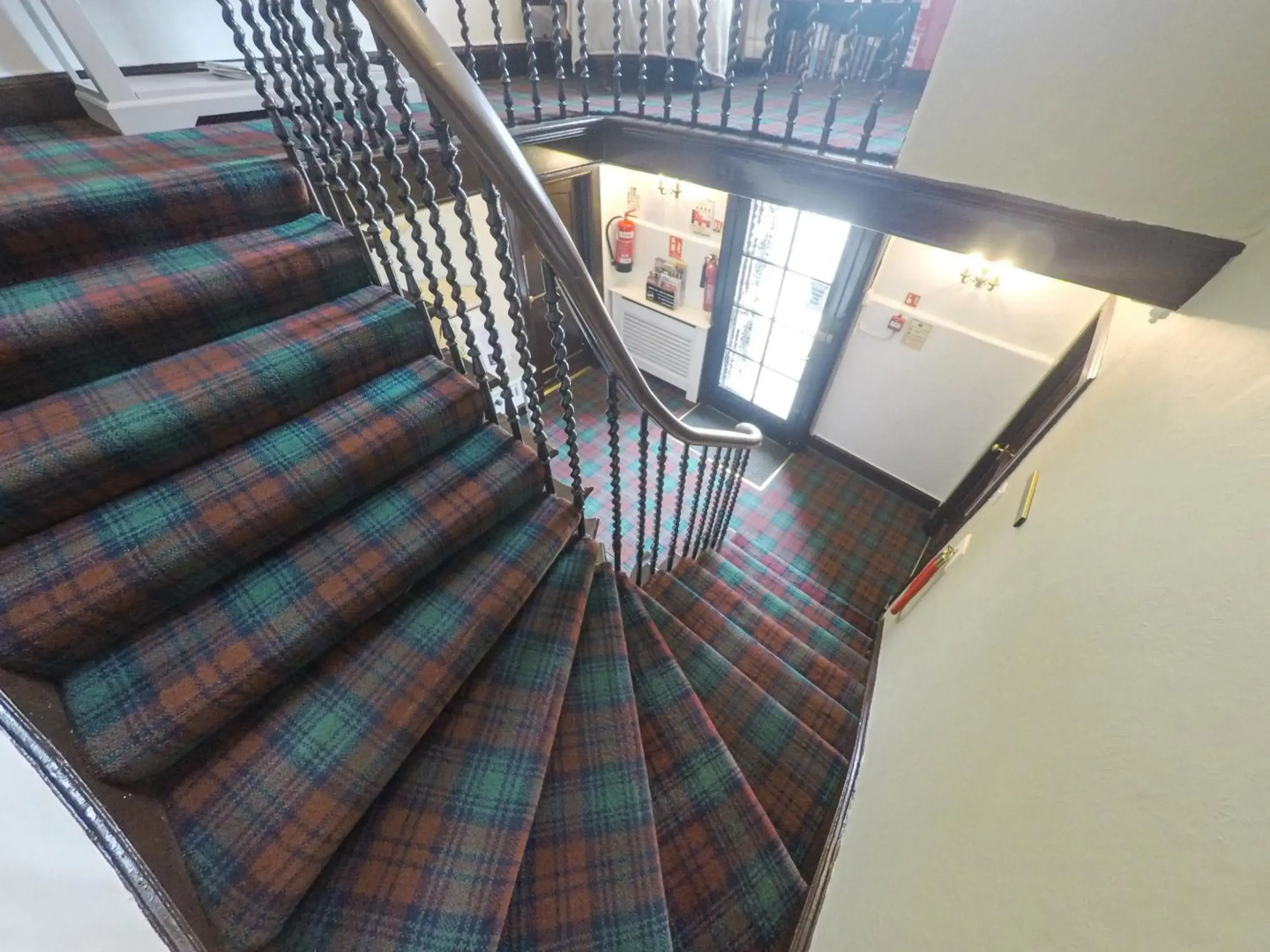 The Upper Largo Hotel & Restaurant