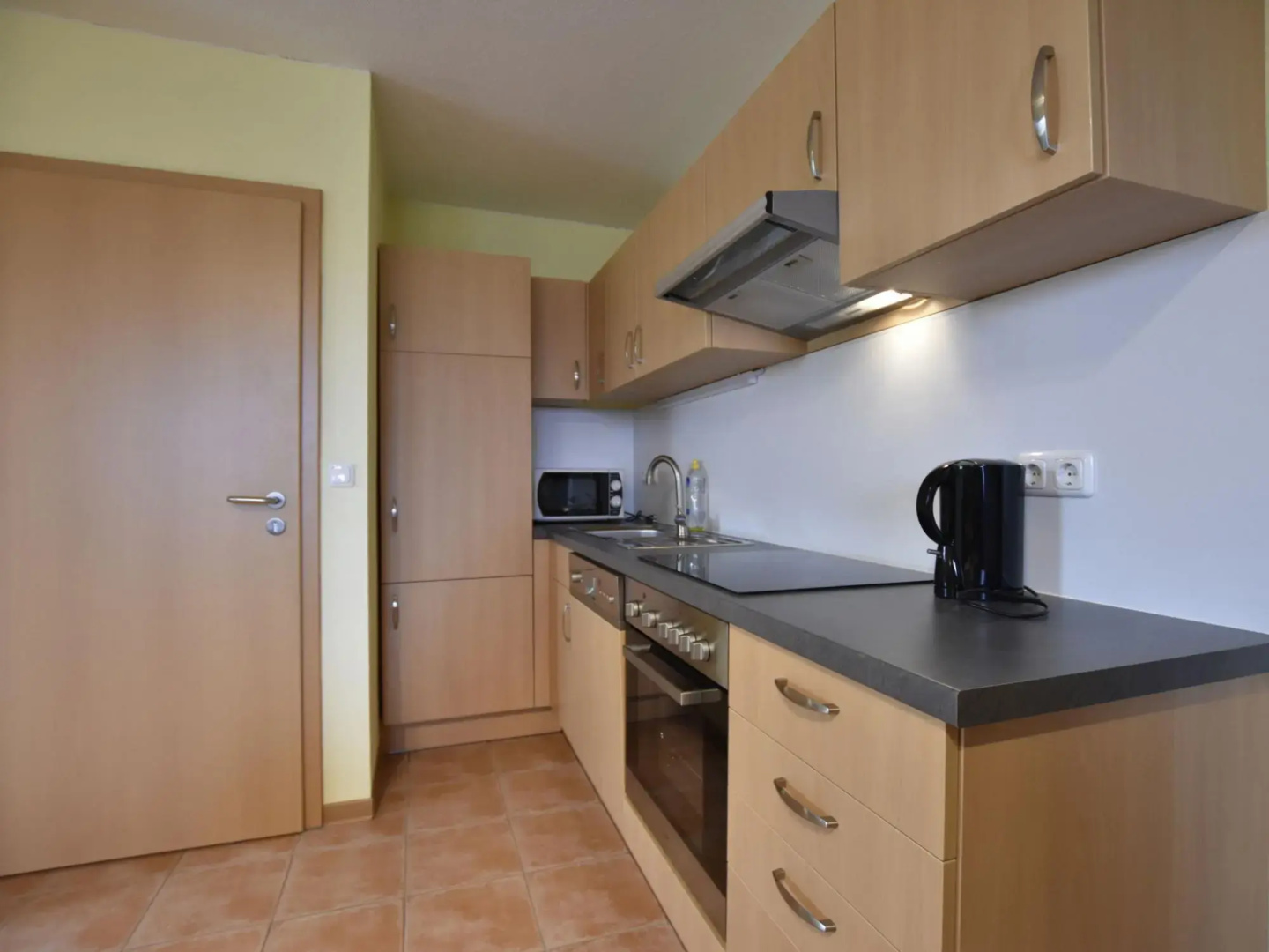 Idyllisches Ferienhaus mit Uberdachter Terrasse