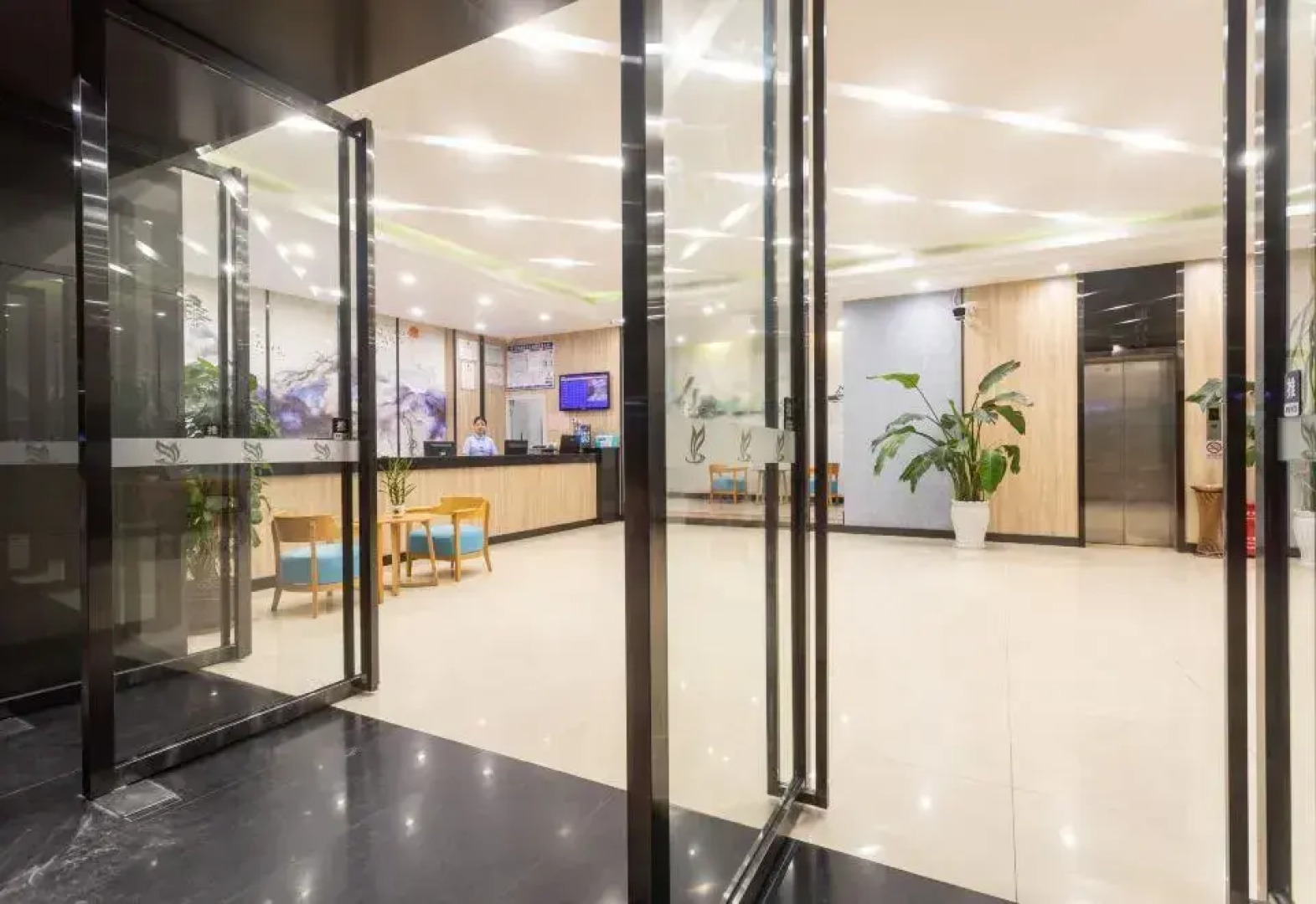 Baihe Hotel (Yangxi West Lake Branch)