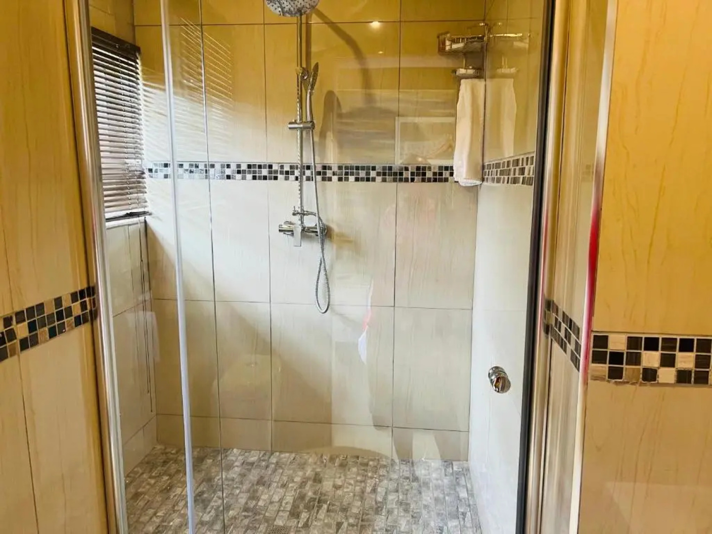 36 frere road shelly beach , margate