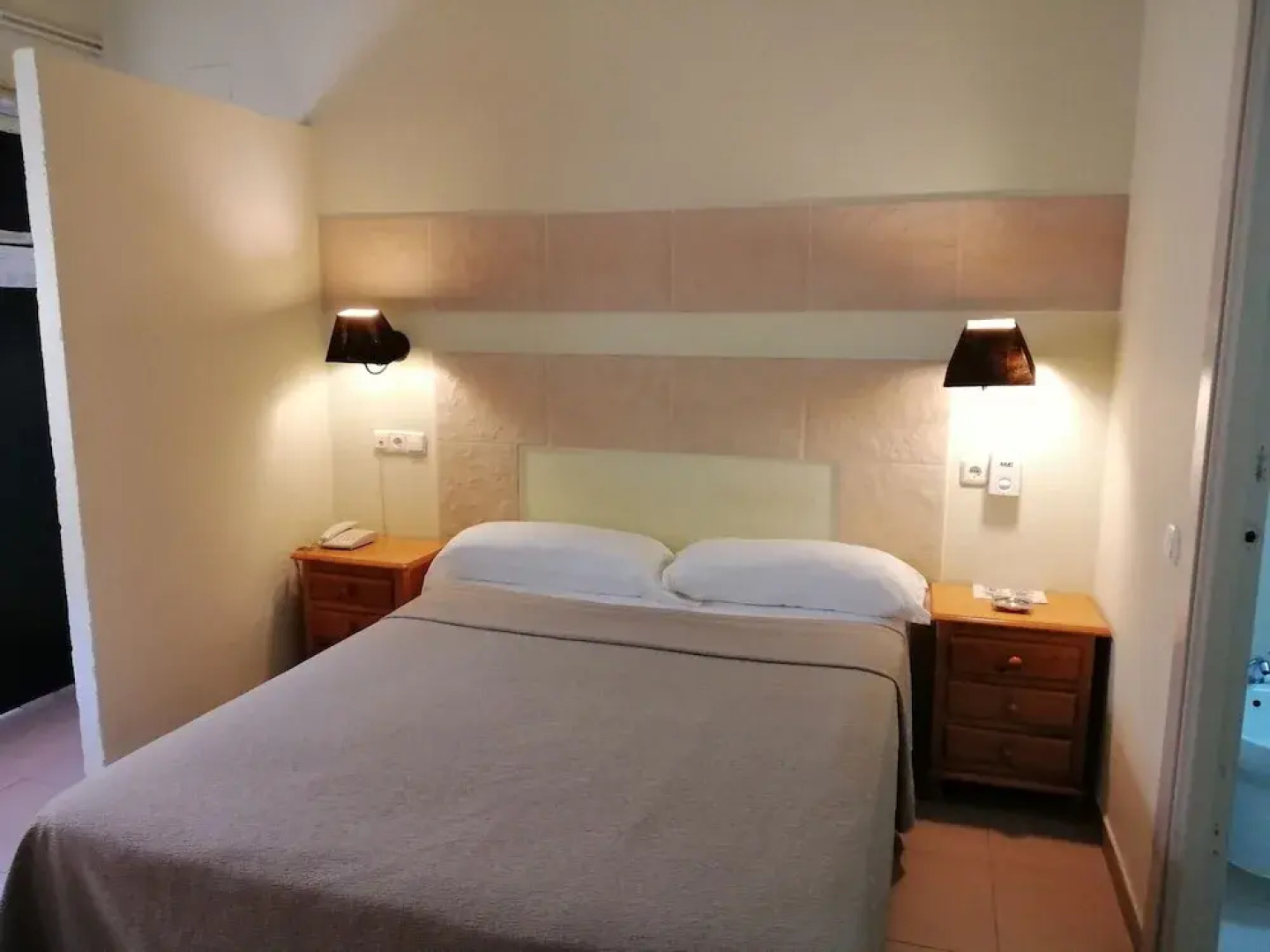 Hostal Nueva Andalucía