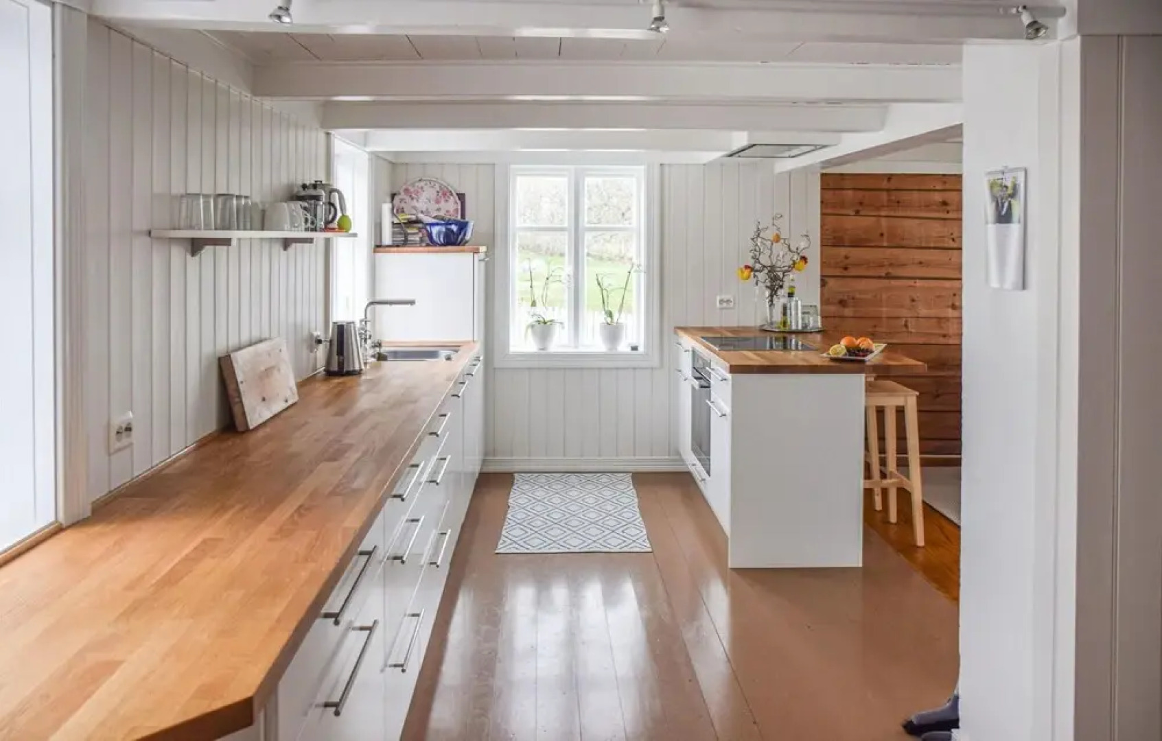 Stunning Home in Lindesnes With 3 Bedrooms and Wifi