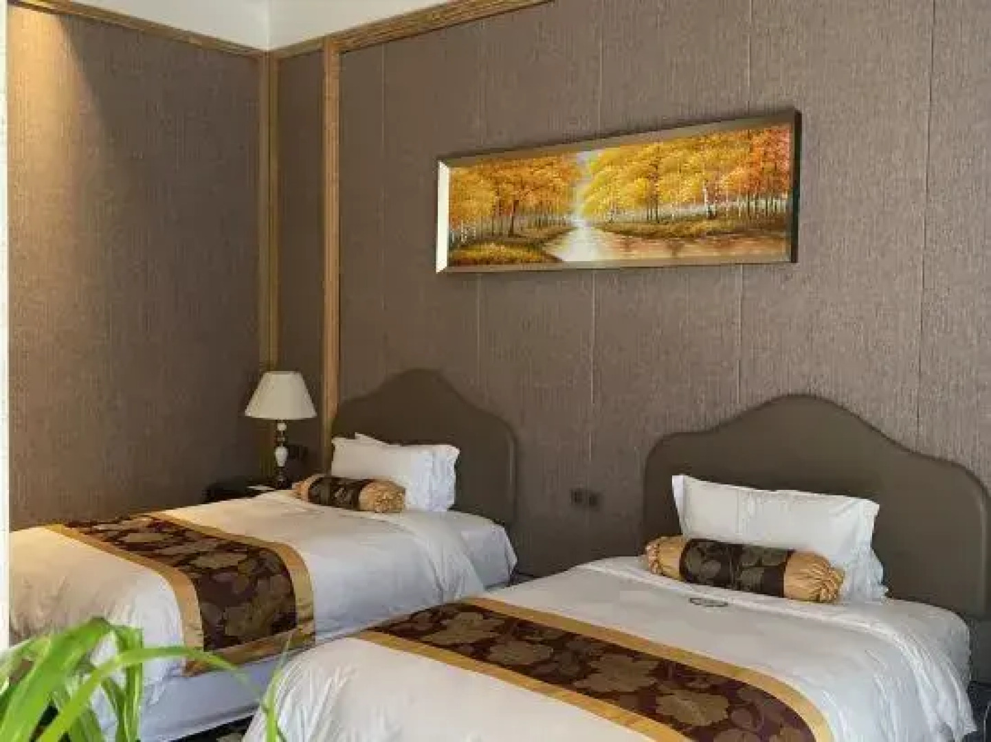 Wanda Ruijing Hannashan Hot Spring Hotel