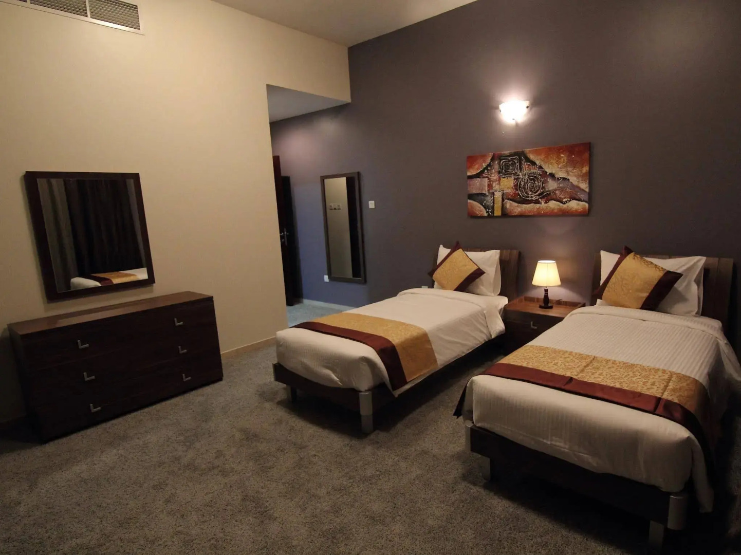 Home to Home Hotel Apartments