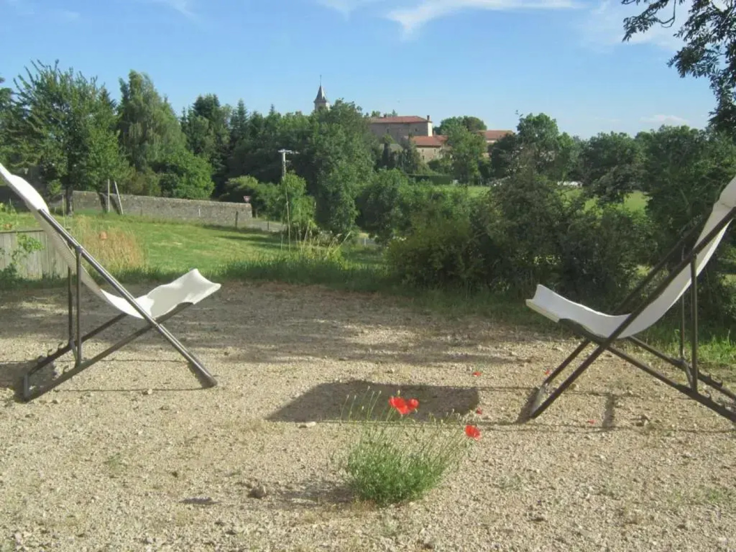 Gîte Apinac, 4 pièces, 6 personnes - FR-1-496-188