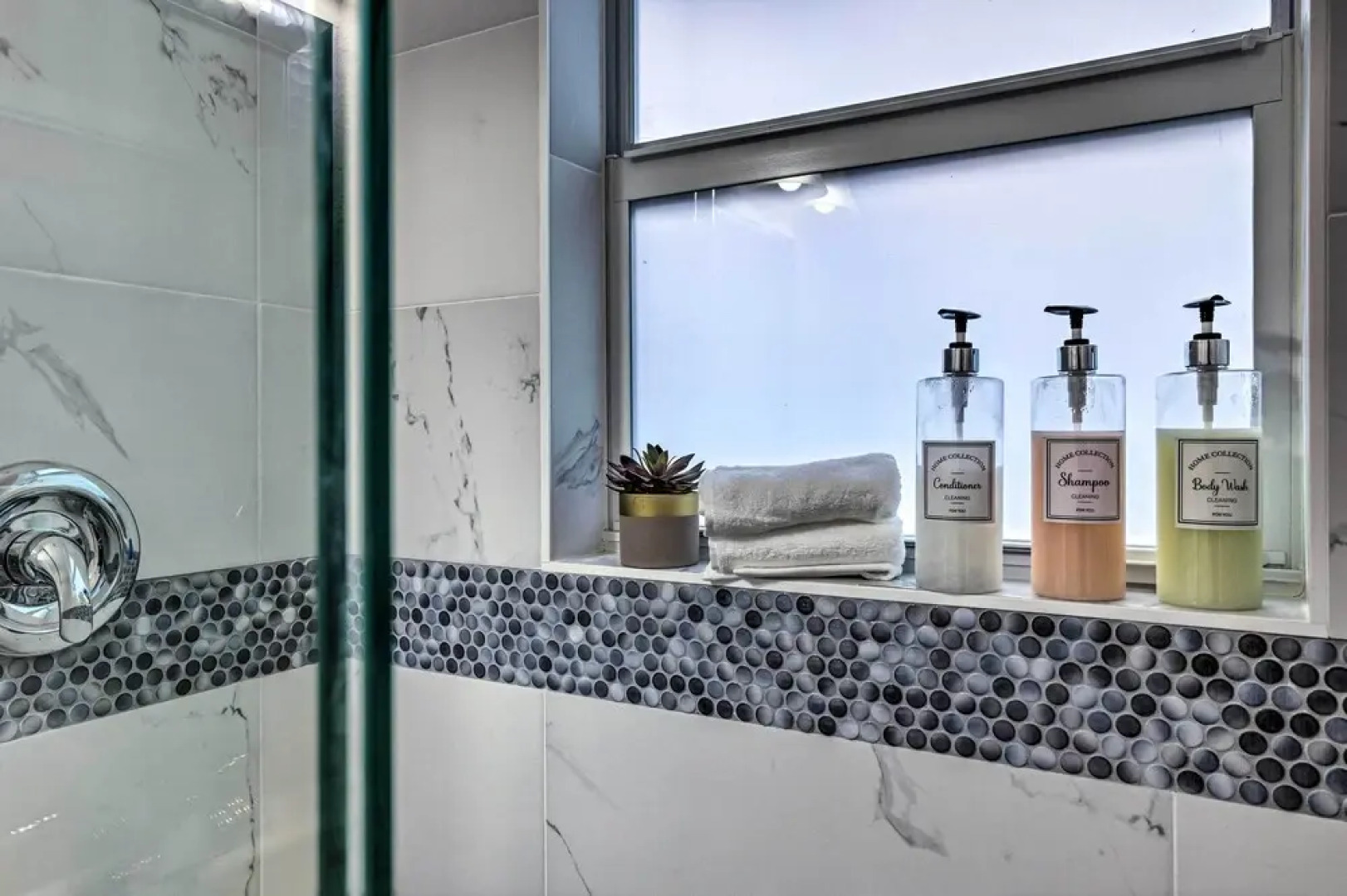 Inviting Apartment < 2 Mi to Riviera Beach!