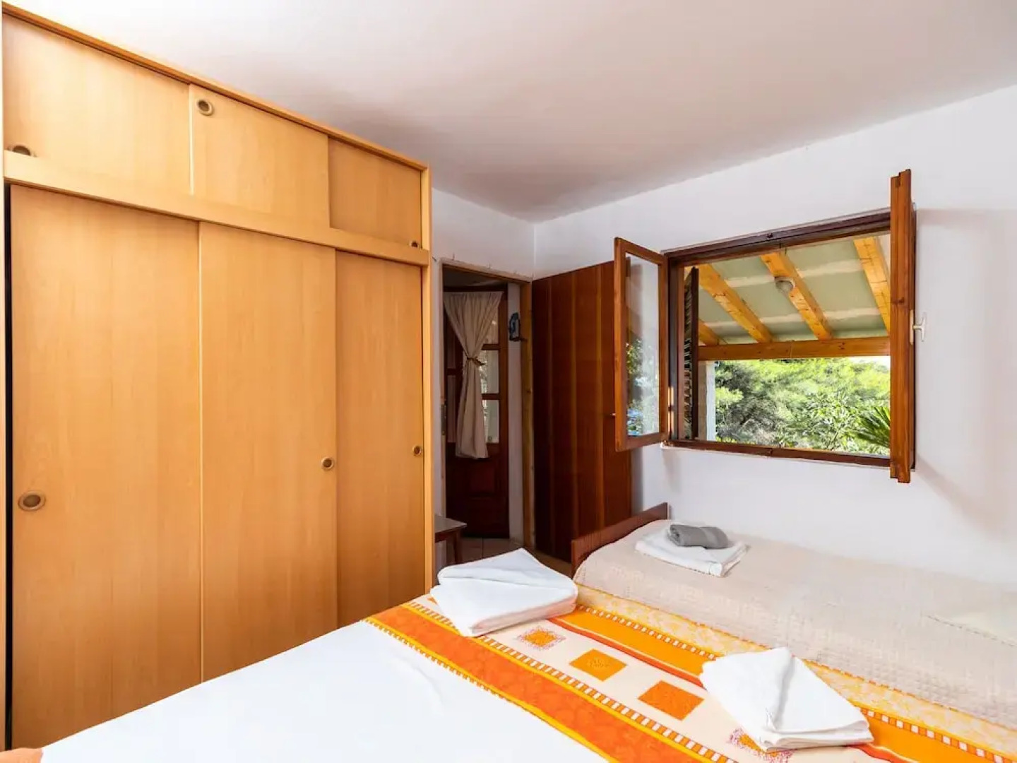 Lovely Holiday Home with Private Swimming Pool in Dalmatia