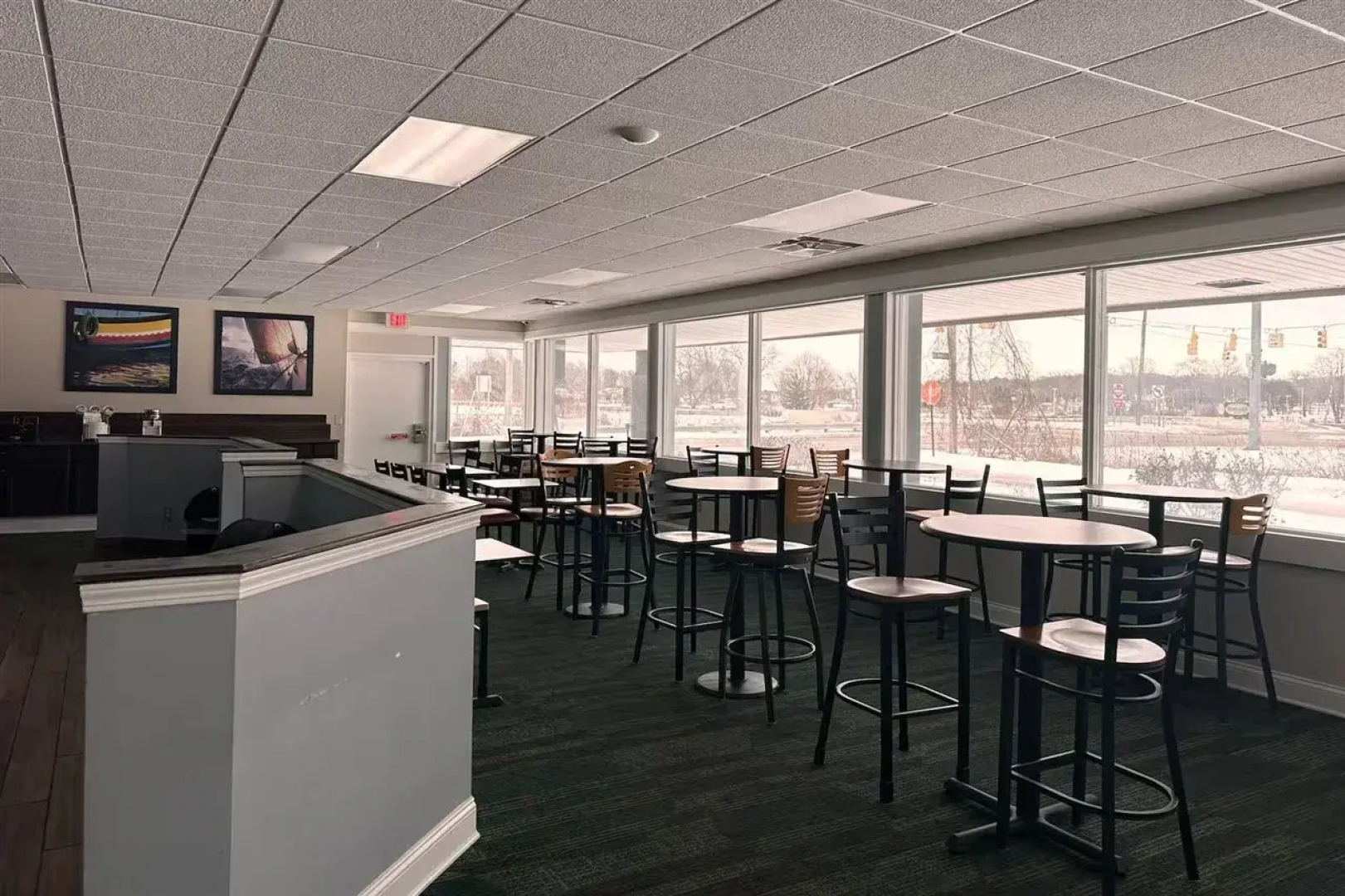 Days Inn & Suites by Wyndham Norton Shores/Muskegon