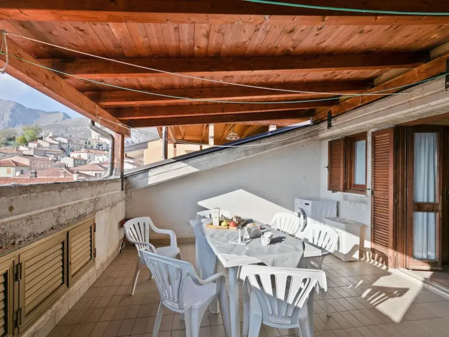 Belvilla by Oyo Sirente House