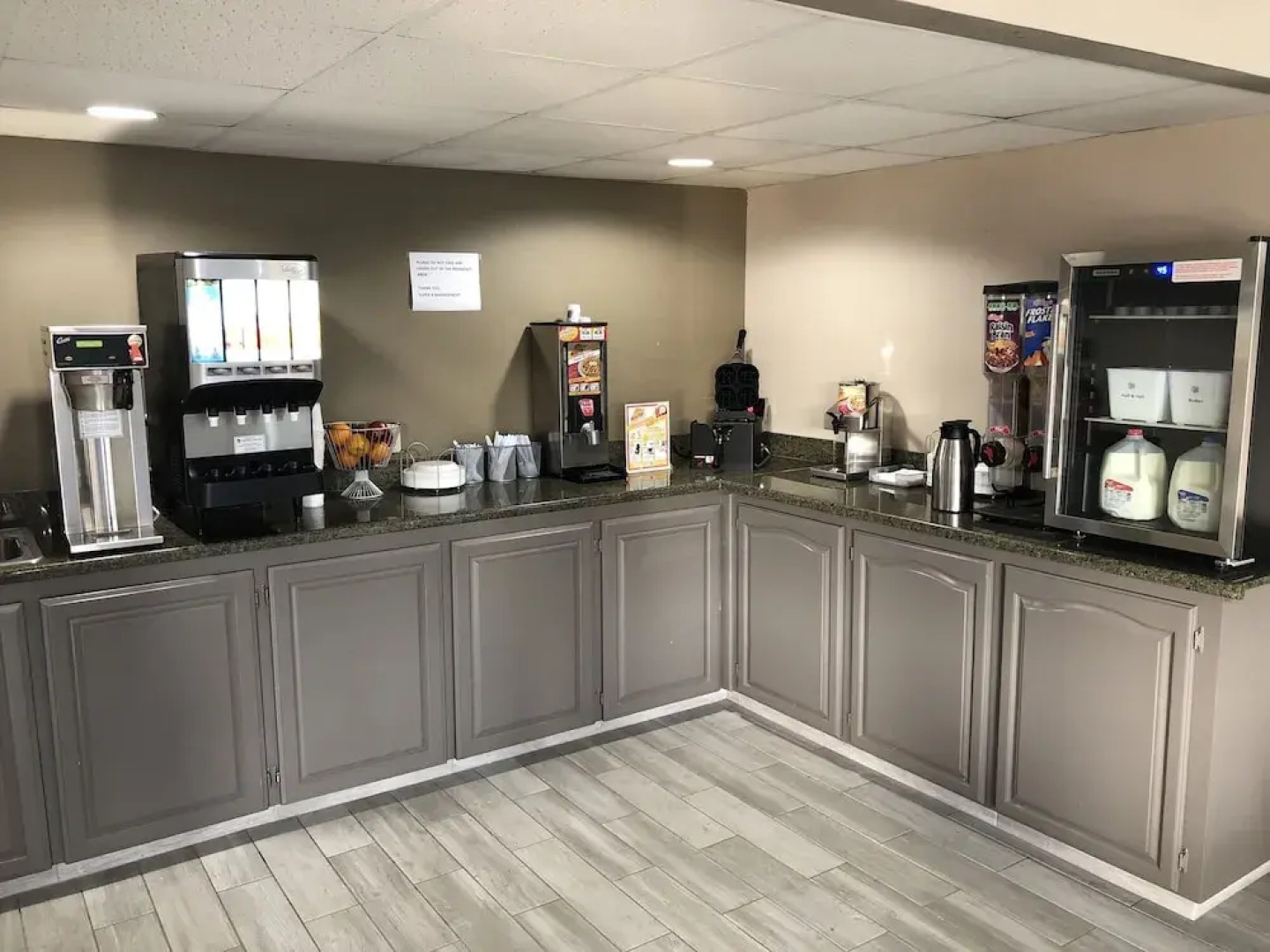 Super 8 By Wyndham Orangeburg Near I-26