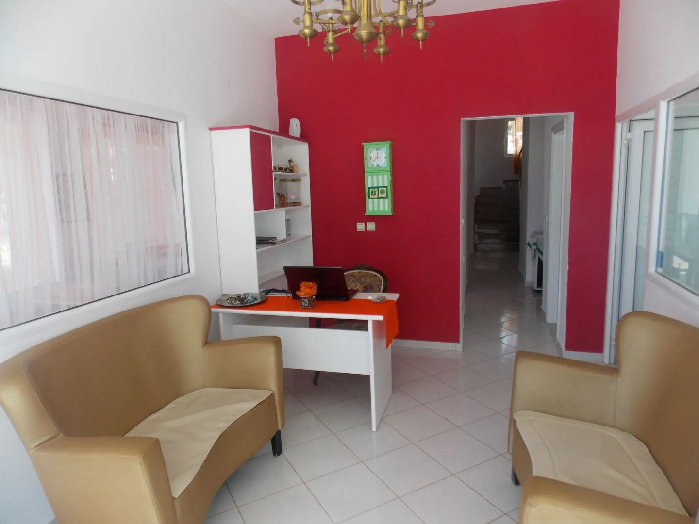 Damian Saranda Hotel