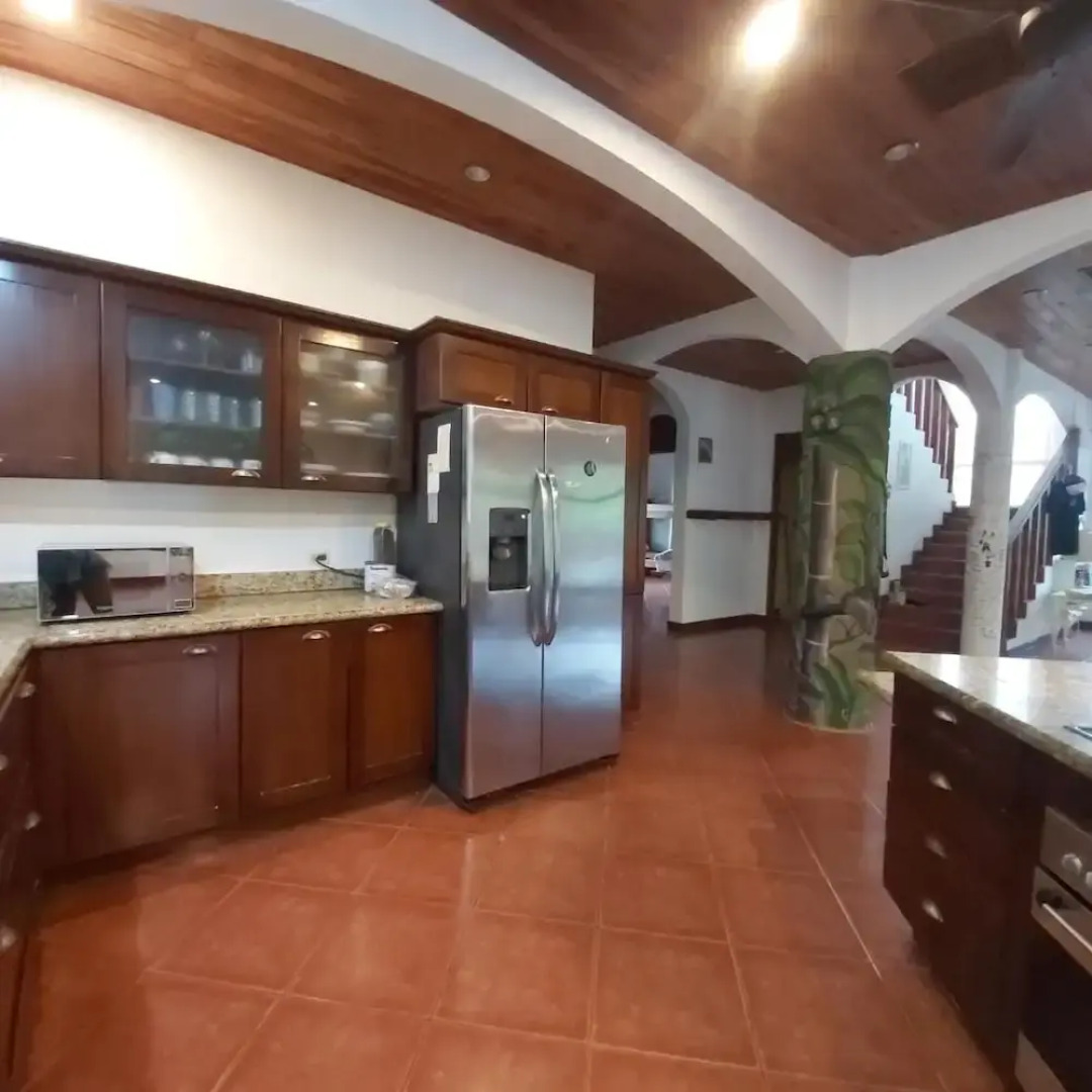 Casa Alice Surf Lodge - Hostel