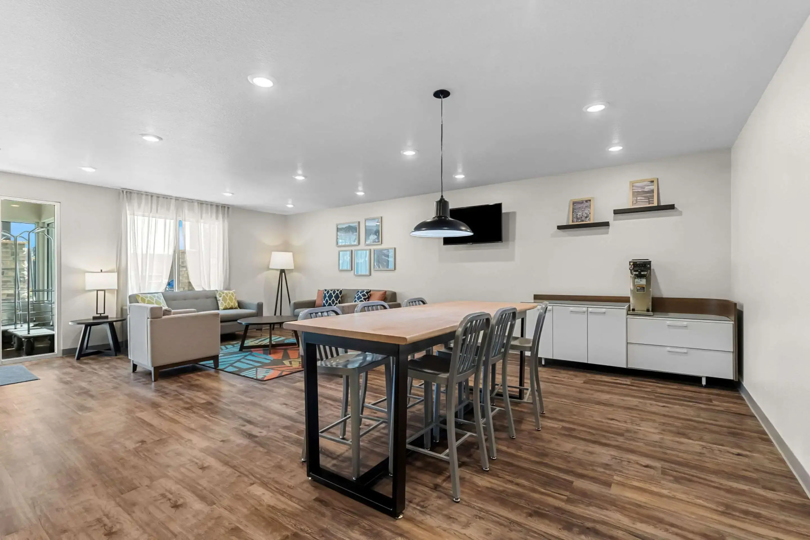 Woodspring Suites Corona