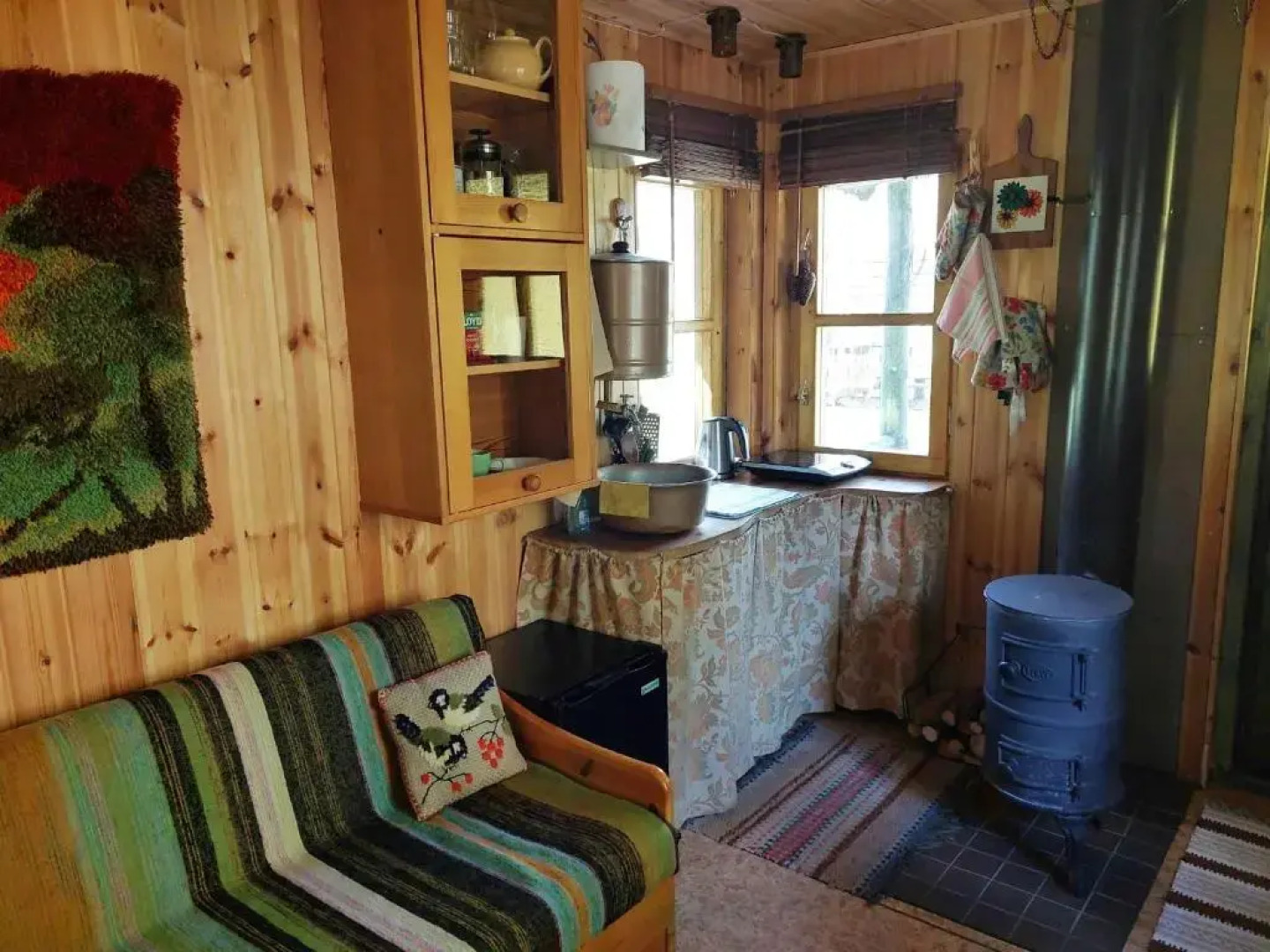 Little Forest House near the river Jägala