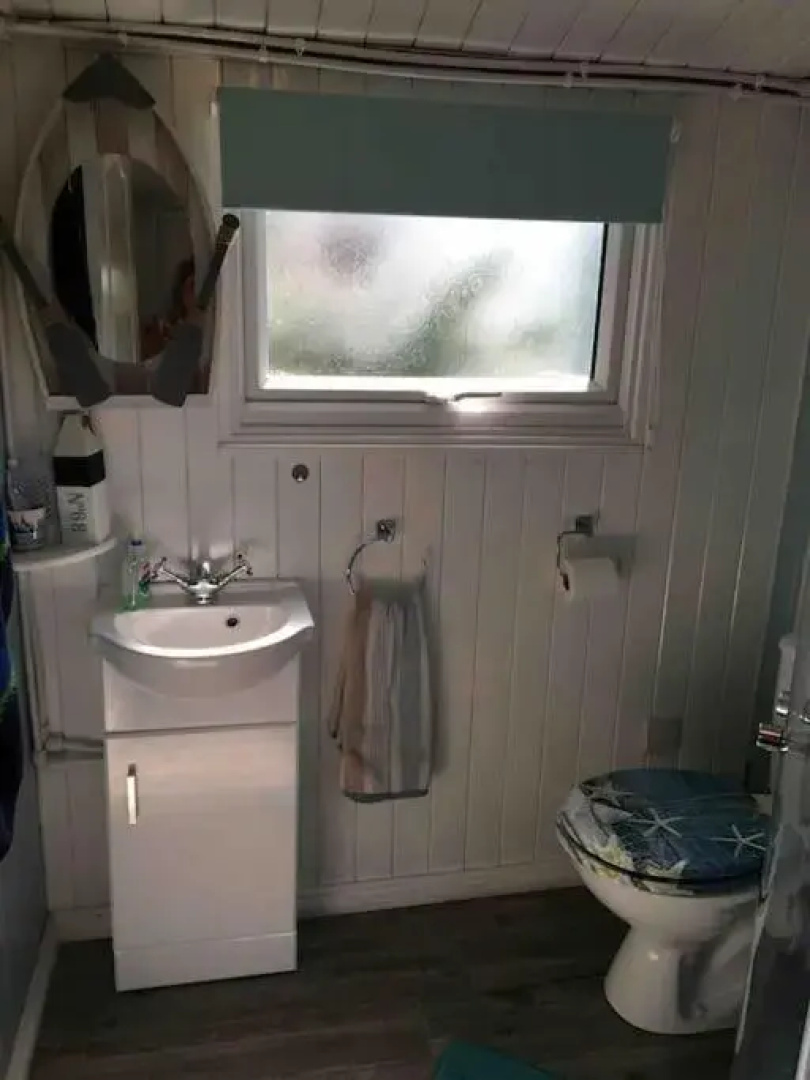 Captain's Cabin