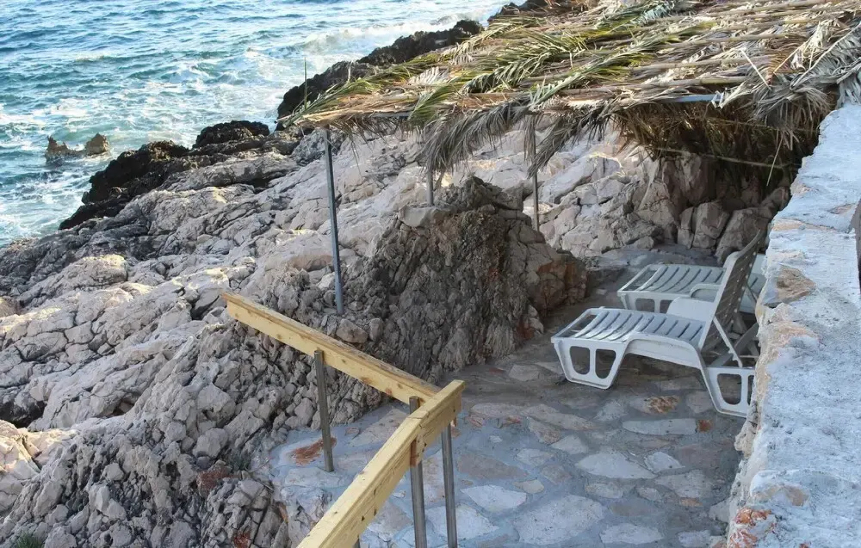 Nice Home in Potomje With Wifi and 3 Bedrooms