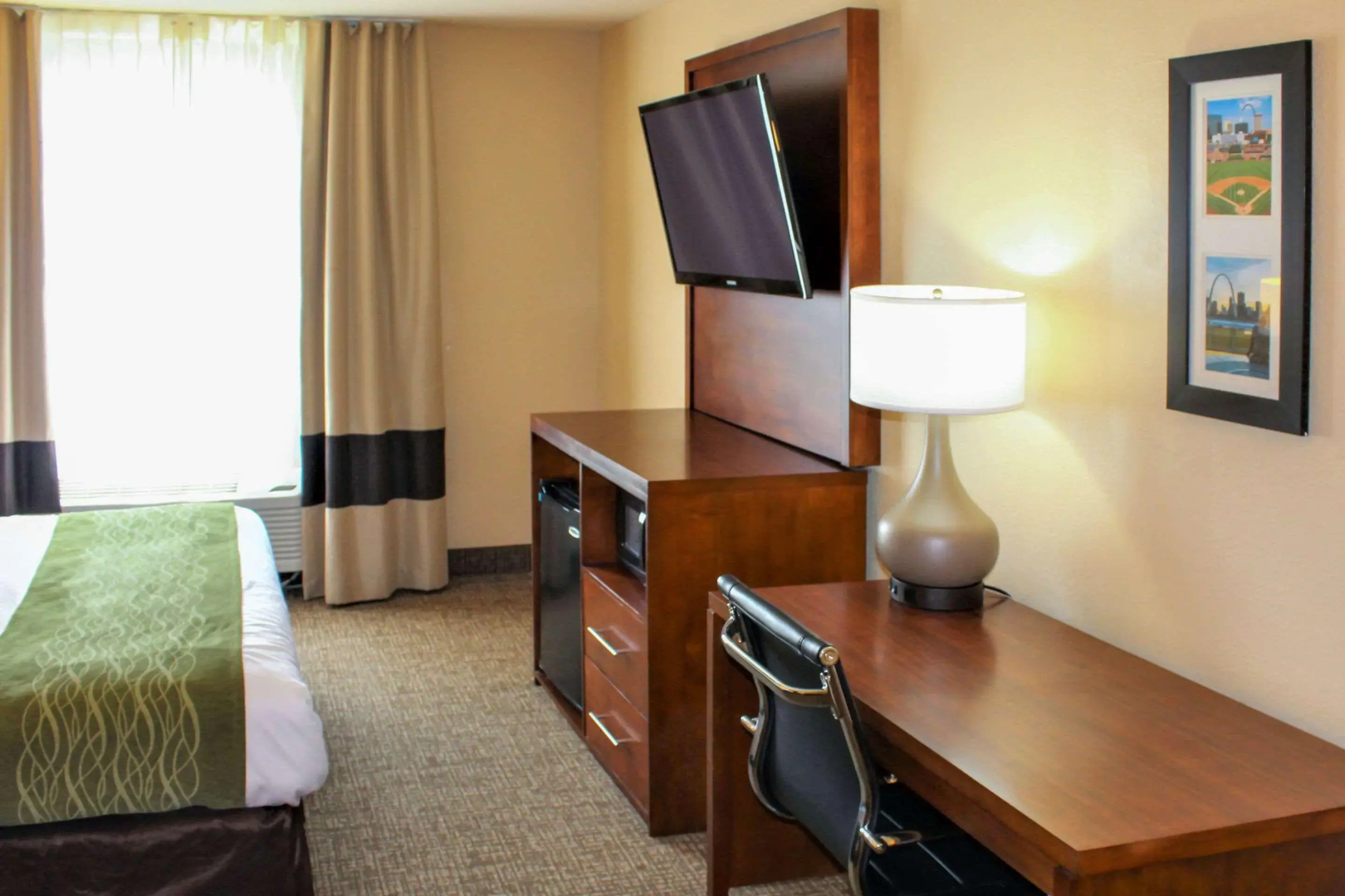 Comfort Inn & Suites Chesterfield - St. Louis