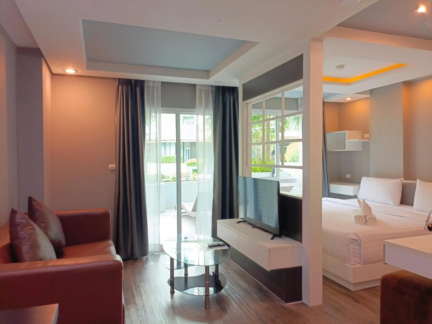 Wisdom Hotel & Residence