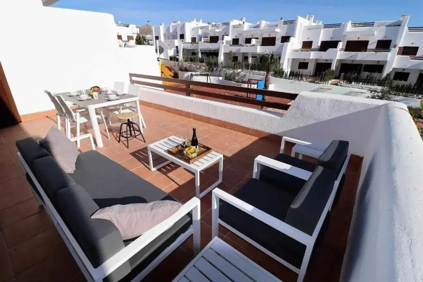 Marysol apartamento de lujo balcón azotea piscina comun a la playa