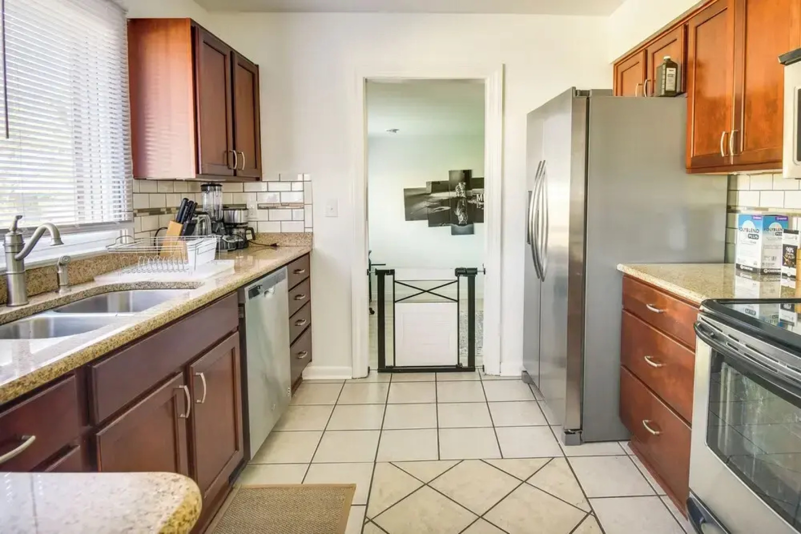 Pet-friendly Norfolk Retreat ~ 7 Mi to Beach!