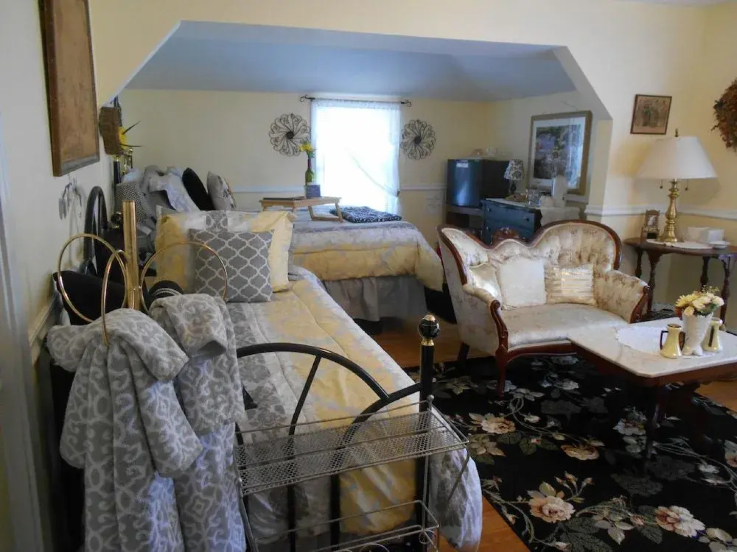 Lake Valley Legends B&B