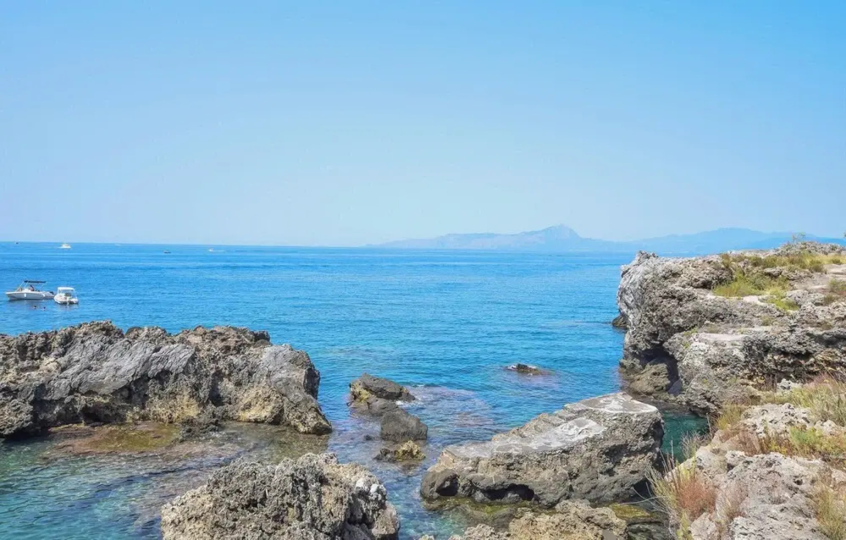 Beautiful Apartment in Falerna Marina With Wifi and 3 Bedrooms