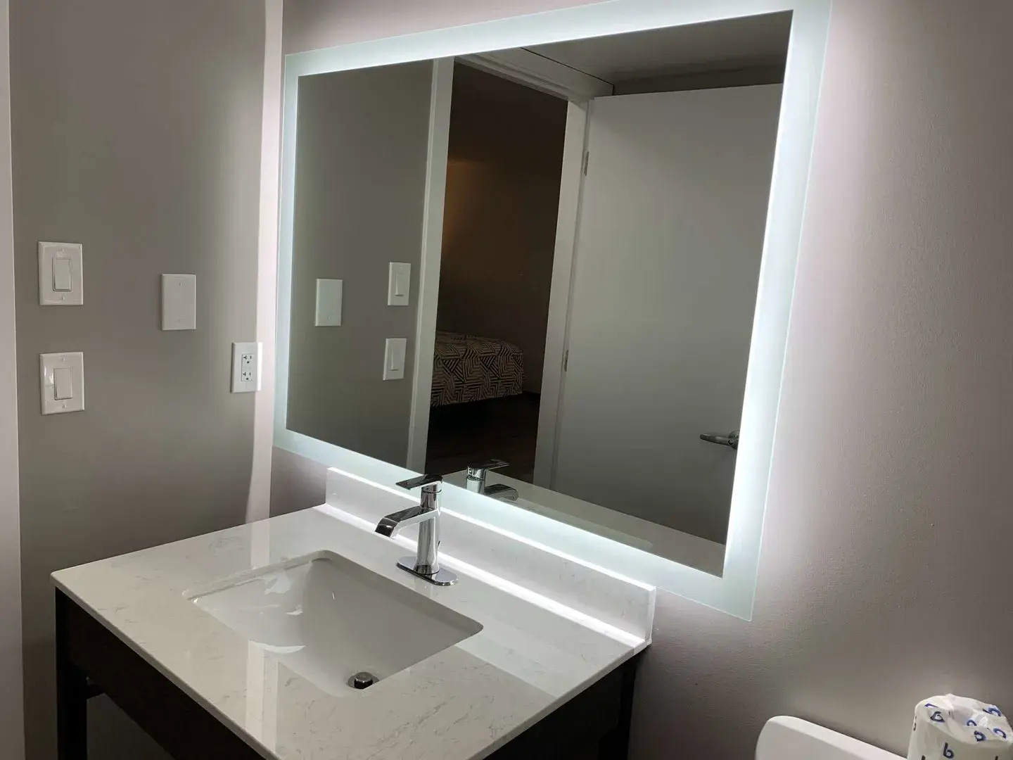 Studio 6 Rockford, IL