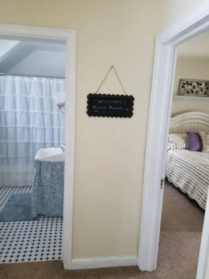 Contented Cottage Bed and Breakfast