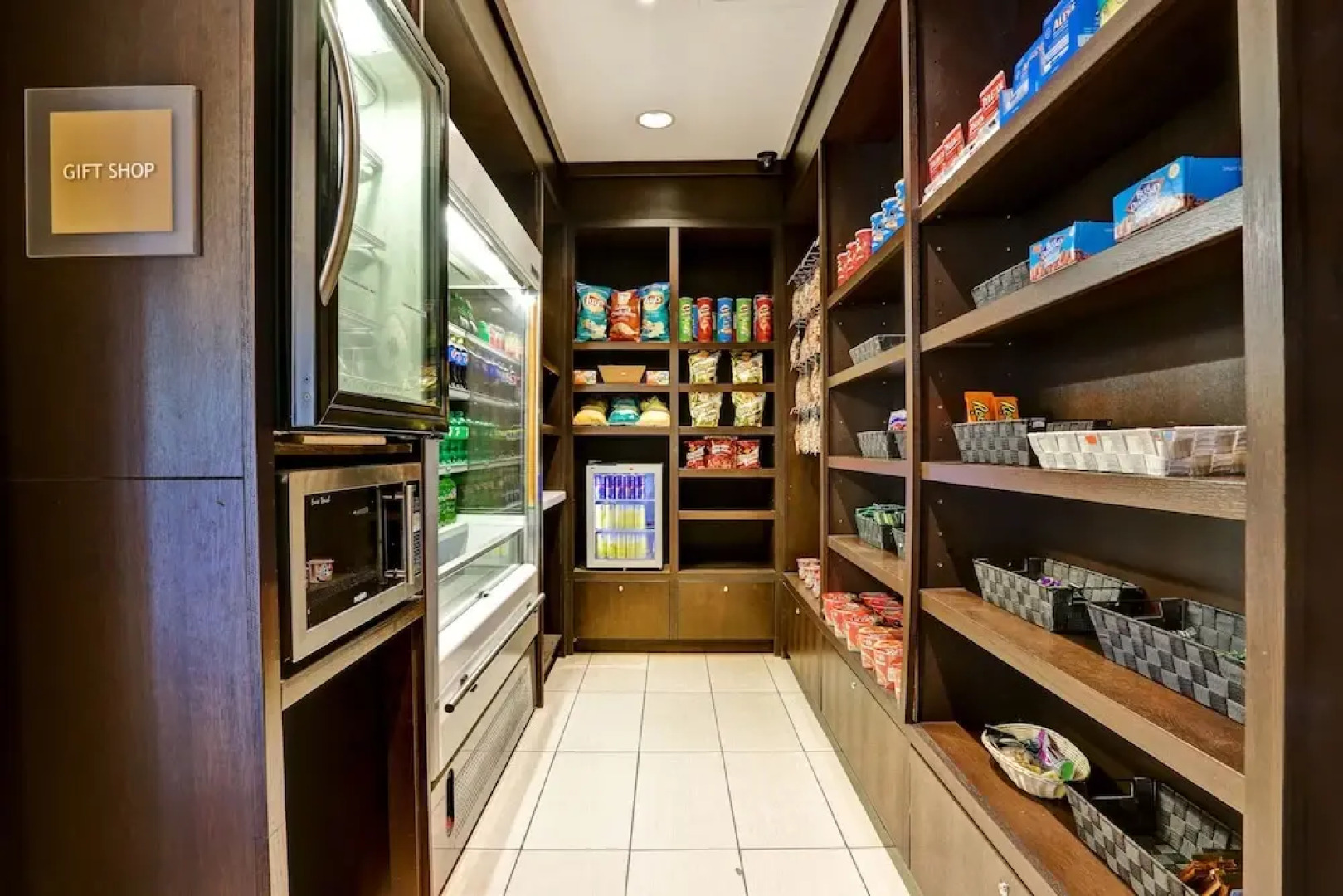 Отель Four Points by Sheraton Toronto Mississauga