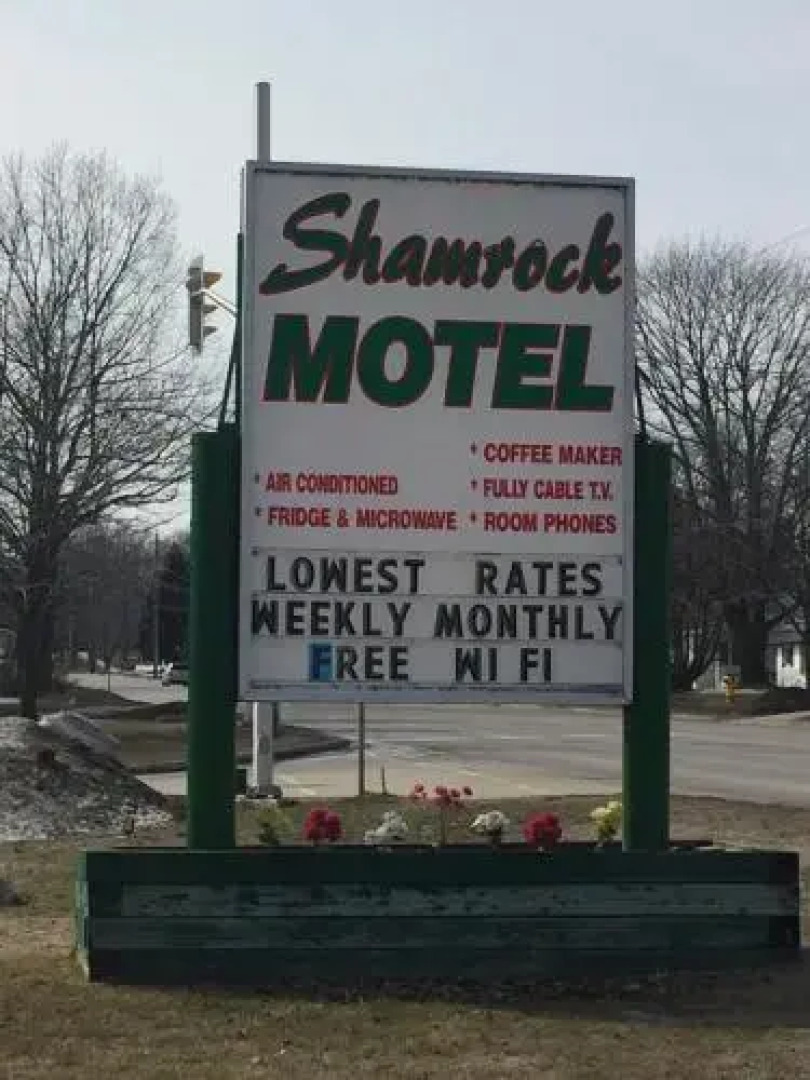 Shamrock Motel
